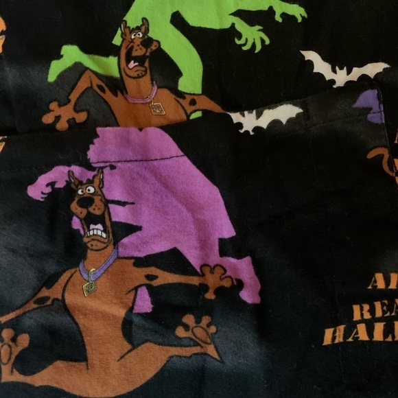 Scooby-Doo! Halloween scrub top small pockets black medical creepy bats fall - Picture 9 of 9